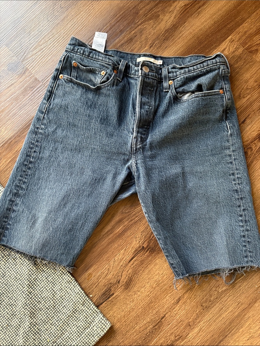 Levi’s Wedgie Upcycled Jorts 30”